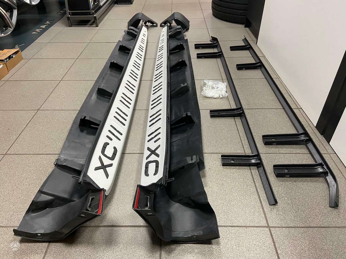 Volvo XC60 body parts
