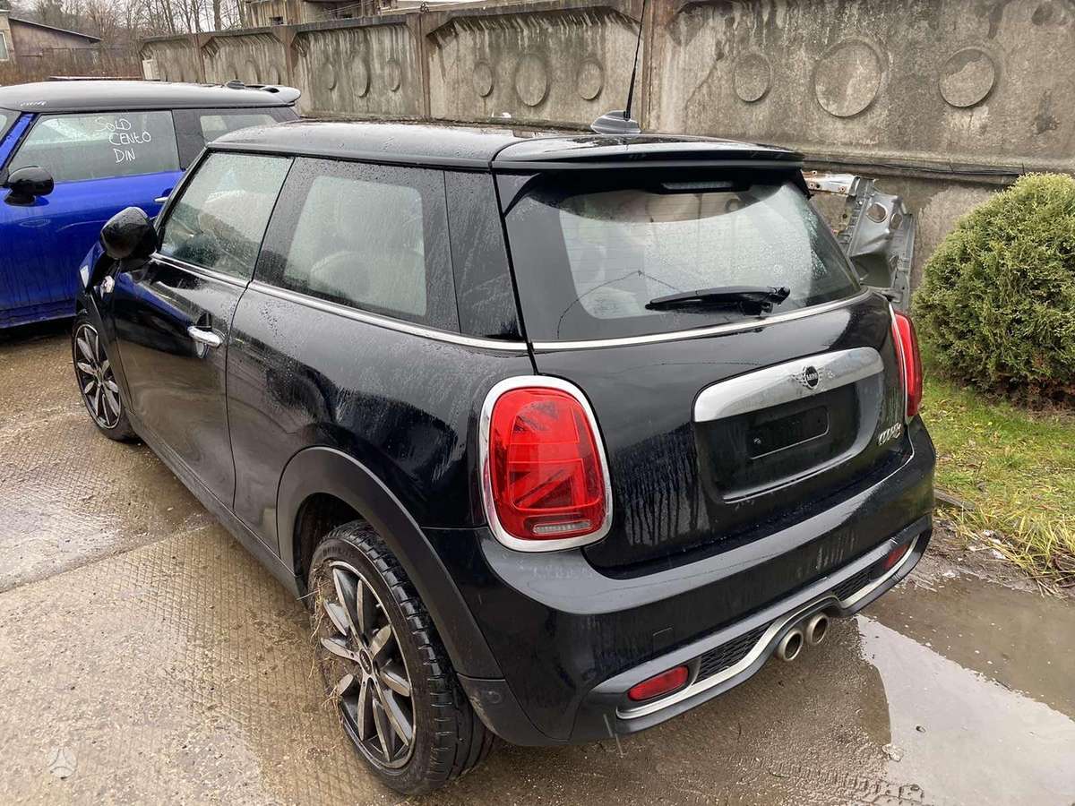 Mini Cooper S for parts. Dalimis mini cooper s exclusive