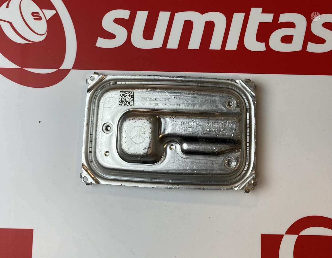 Mercedes-Benz -kita-, A2239008915, lights