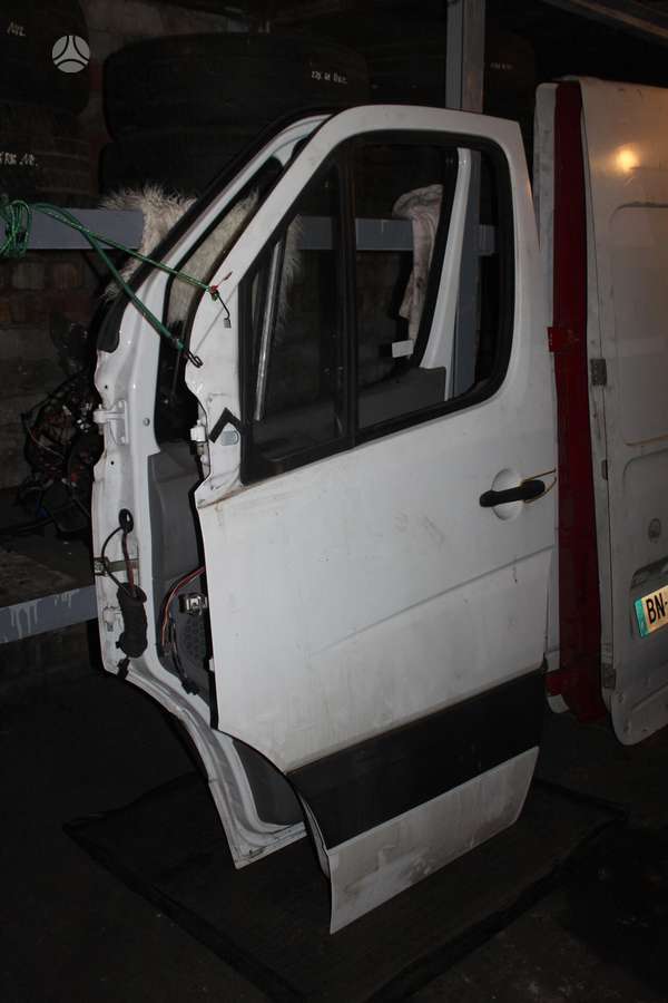 Volkswagen Crafter, preču