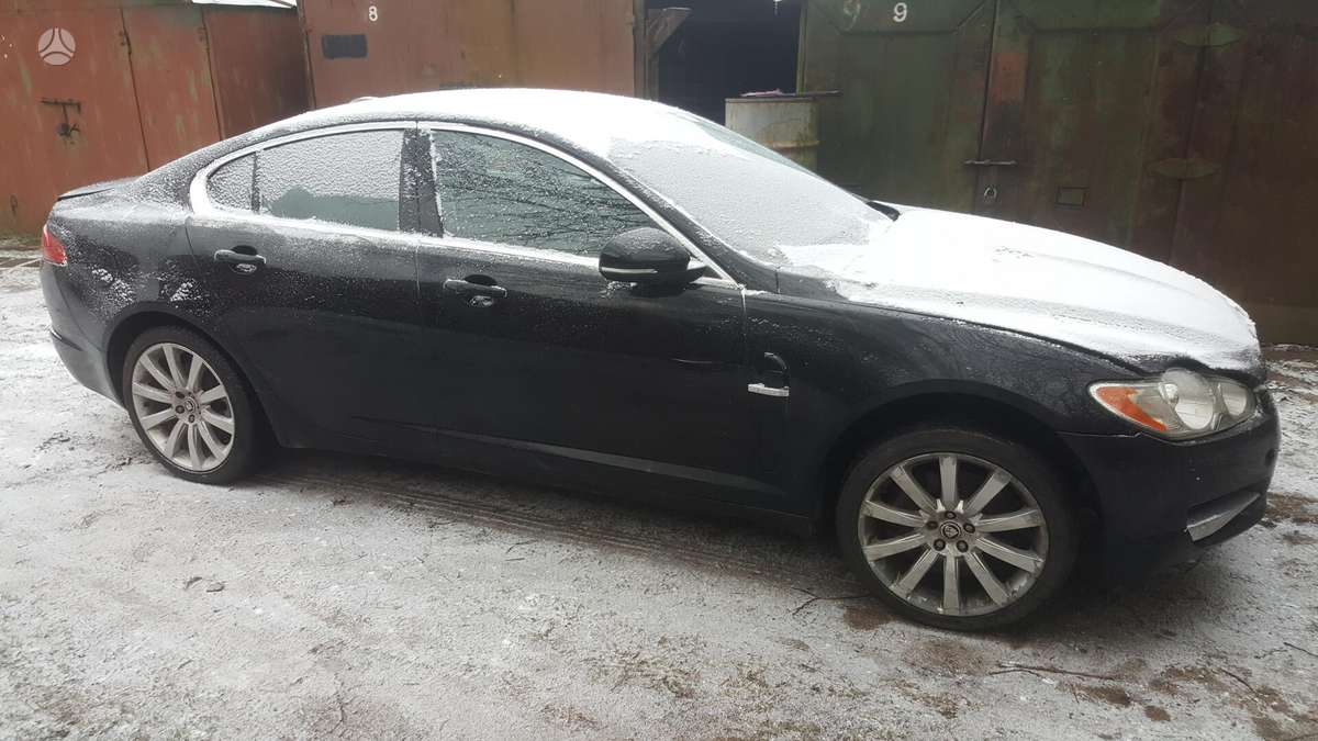 Jaguar XF по частям