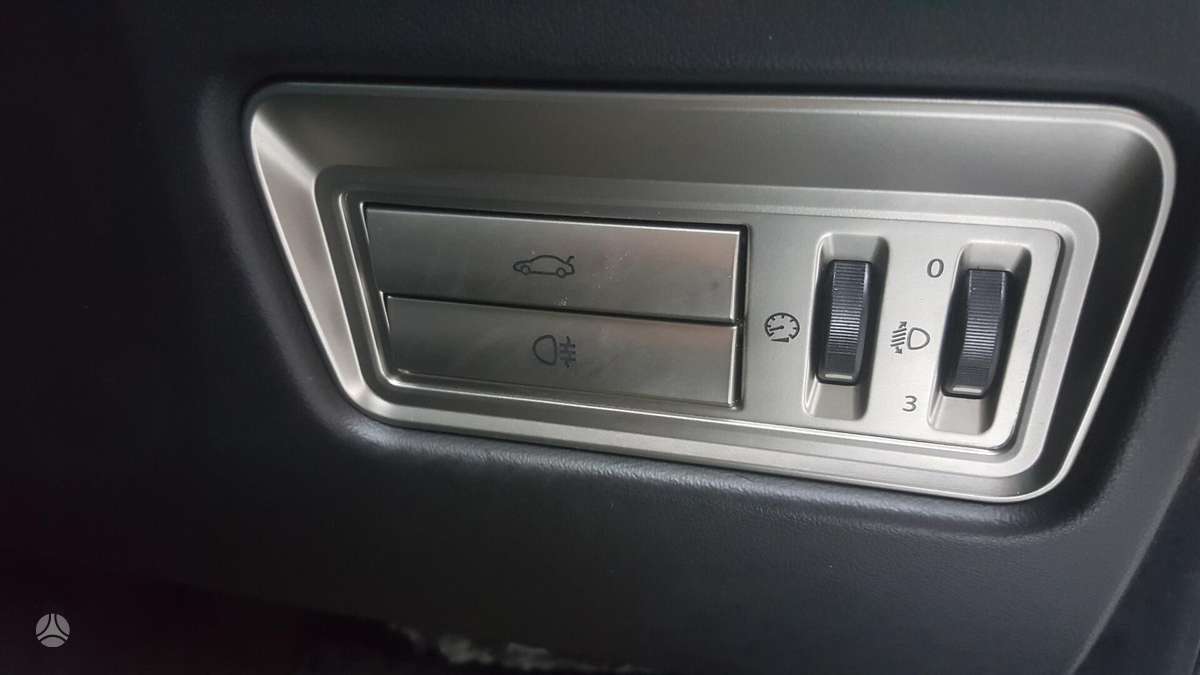 Jaguar XF по частям