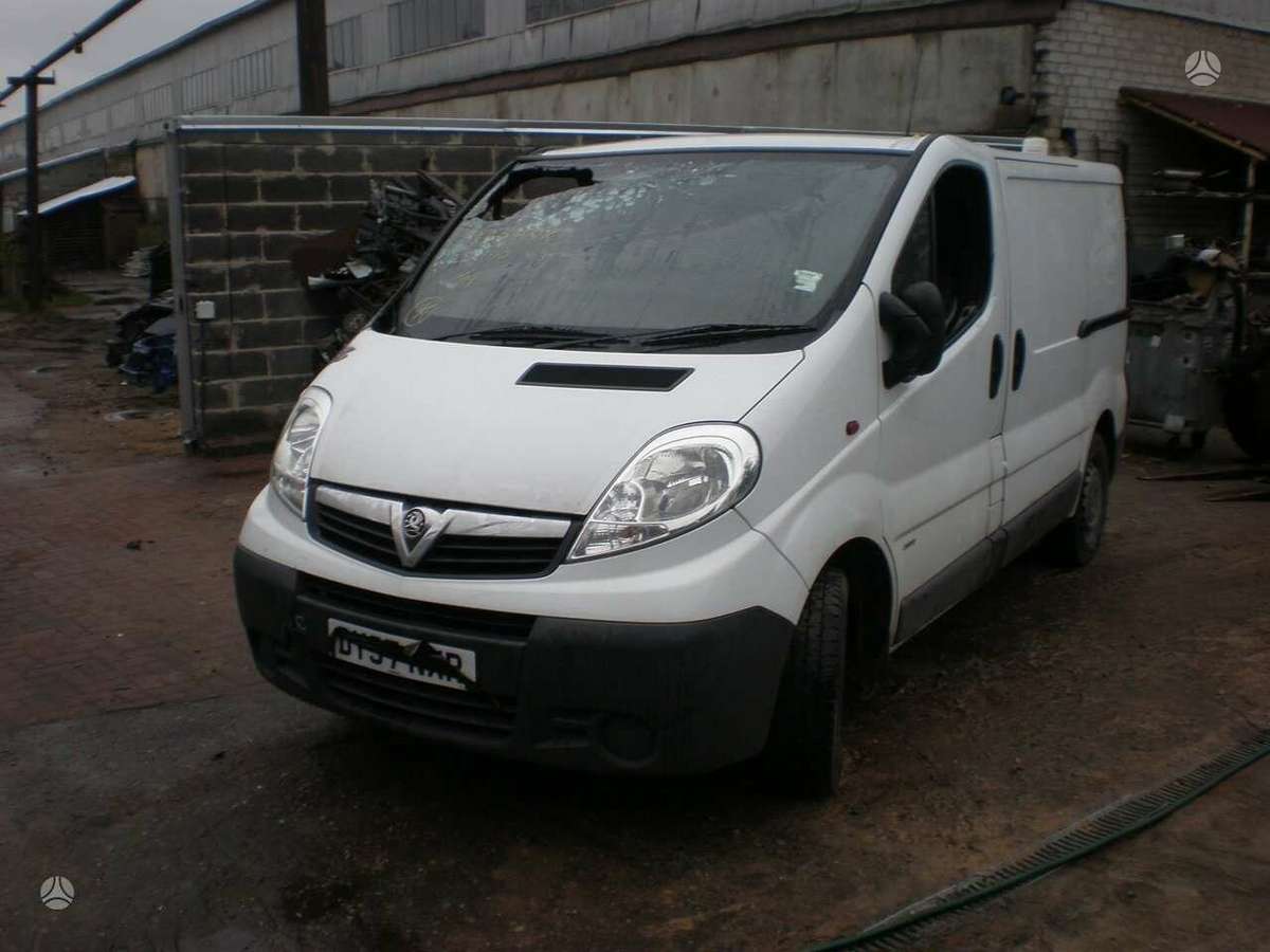 Opel Vivaro, cargo vans
