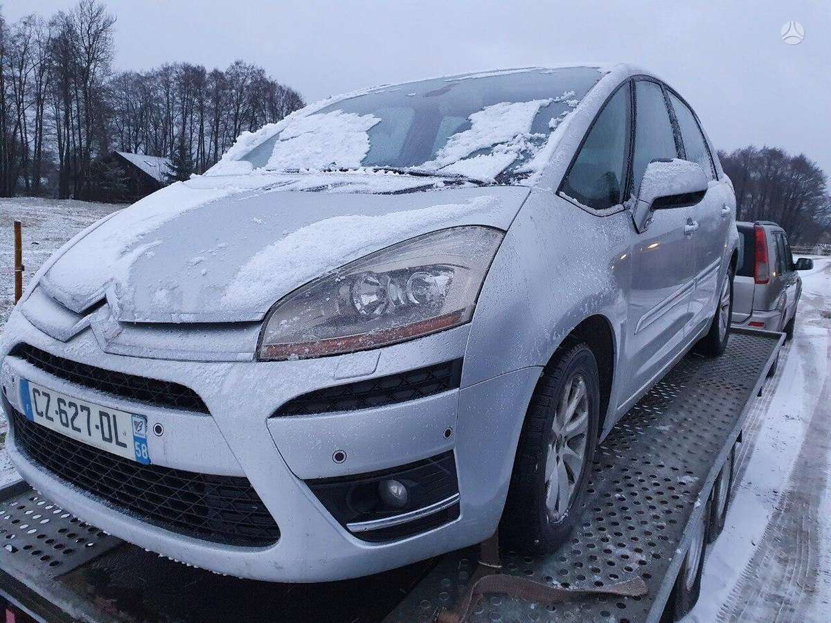 Citroen C4 Picasso по частям. Xenonai
