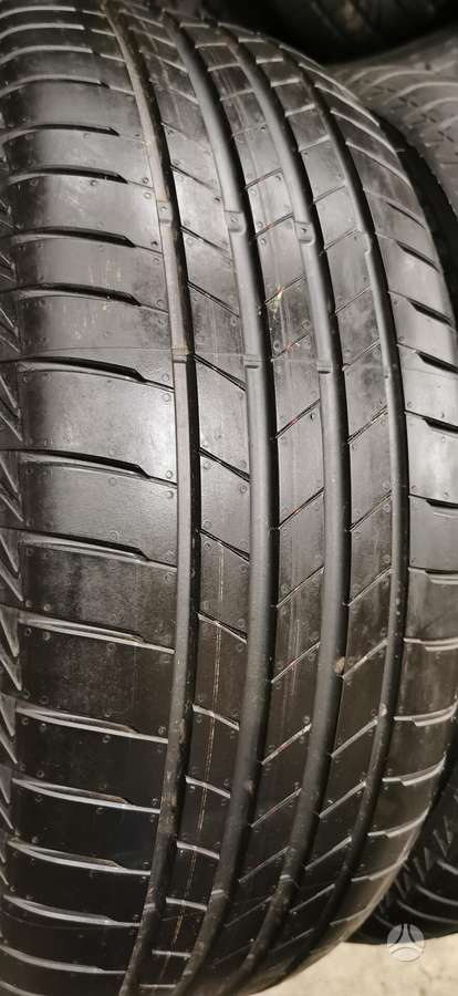 Bridgestone, vasaras 225/50 R18
