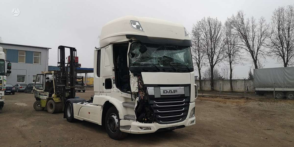 DAF XF 106, semi-trailer trucks