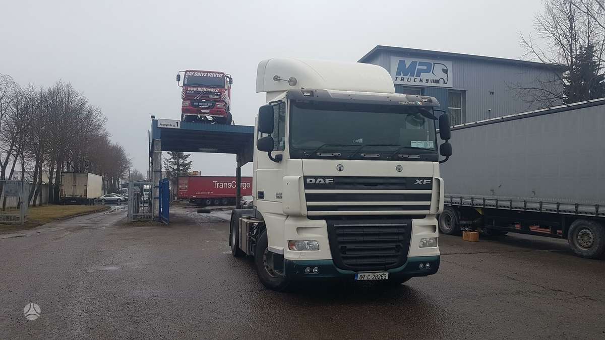 DAF XF105.410, vilcējs