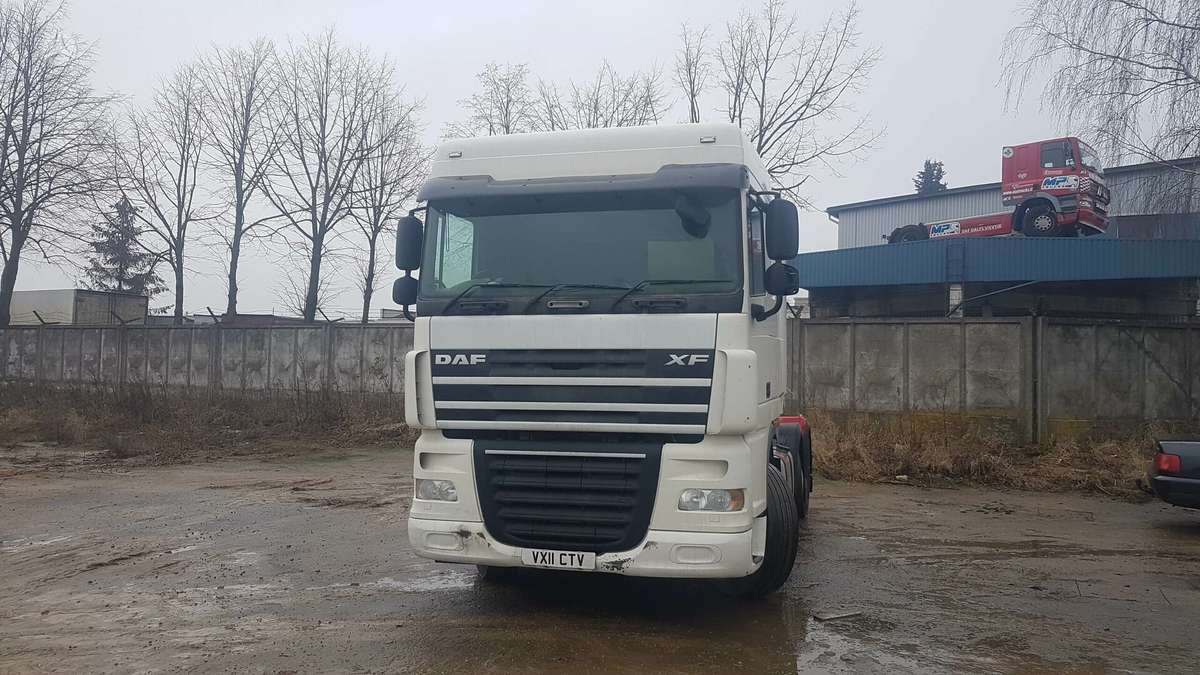 DAF XF105.460, vilcējs