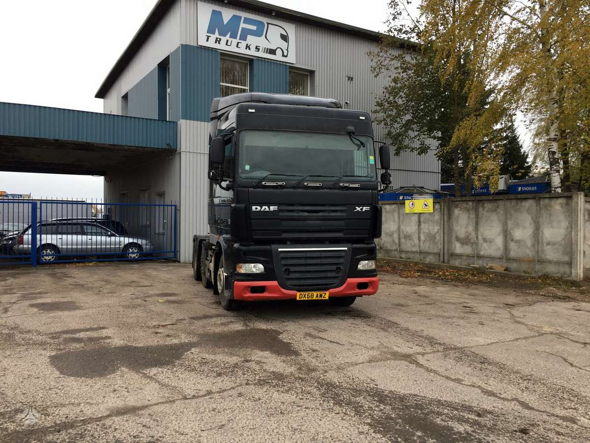 DAF XF105, vilcējs