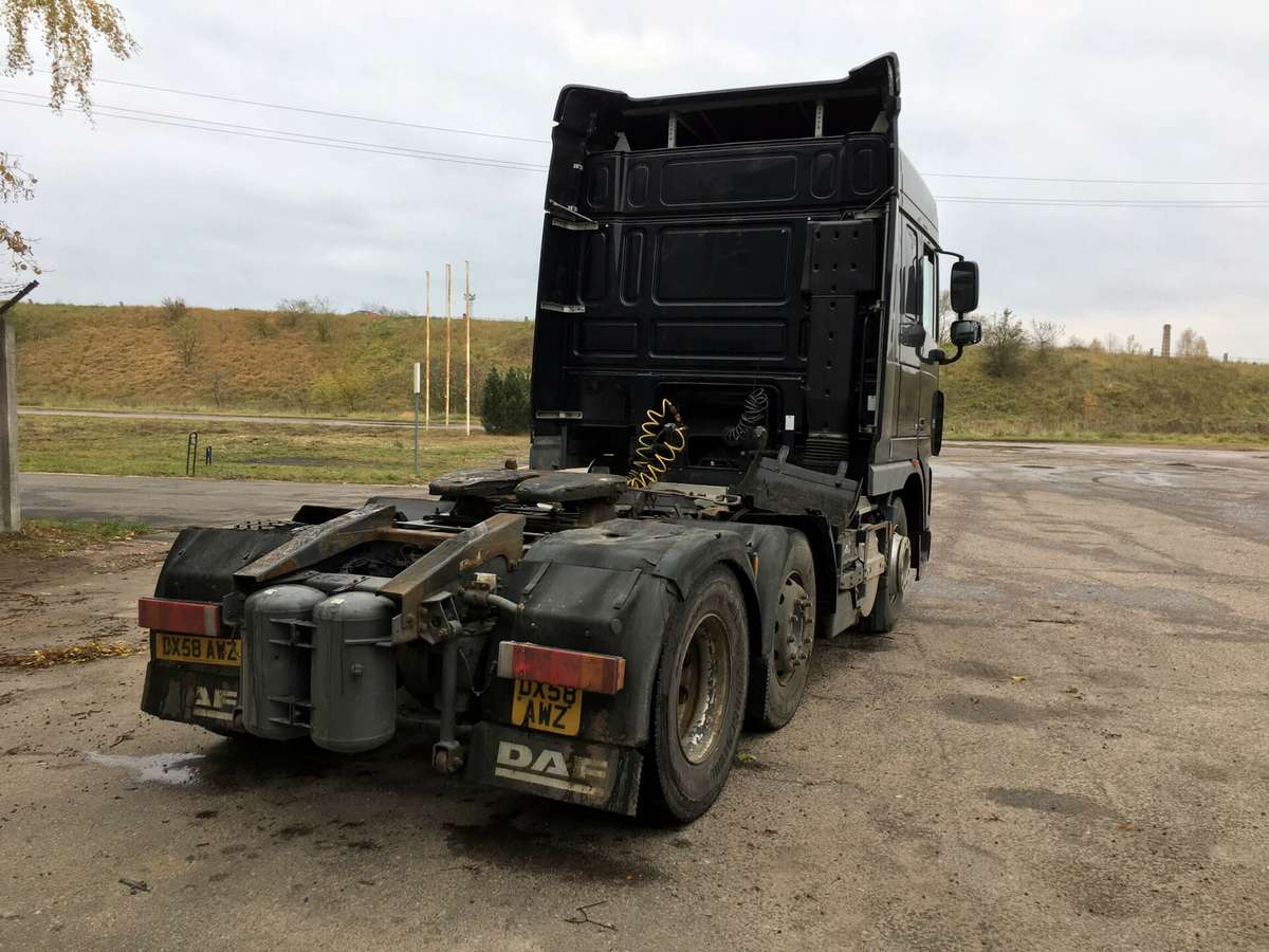 DAF XF105, semi-trailer trucks