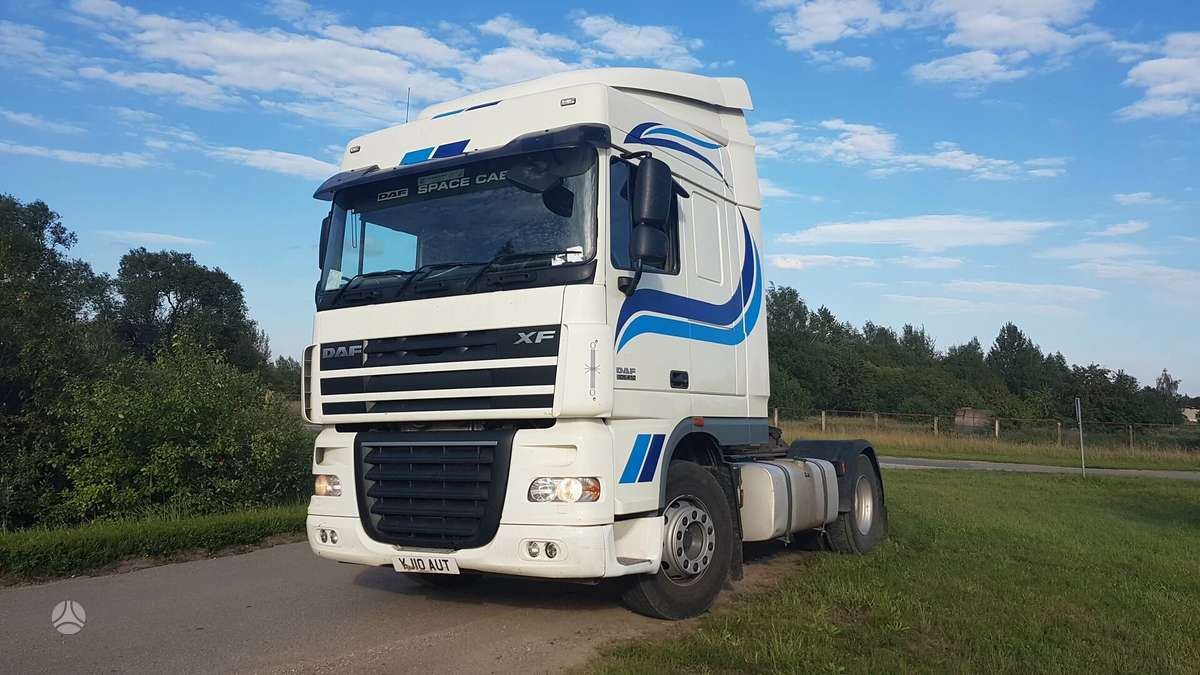 DAF XF105, semi-trailer trucks