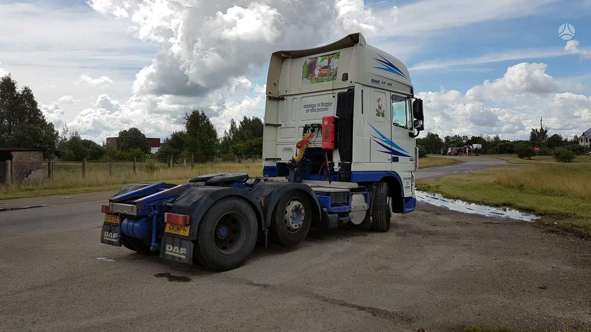 DAF XF105.460, vilcējs