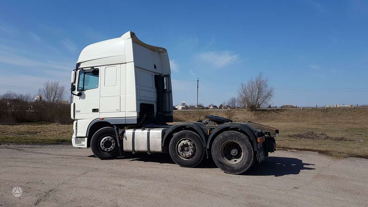 DAF XF105, vilcējs