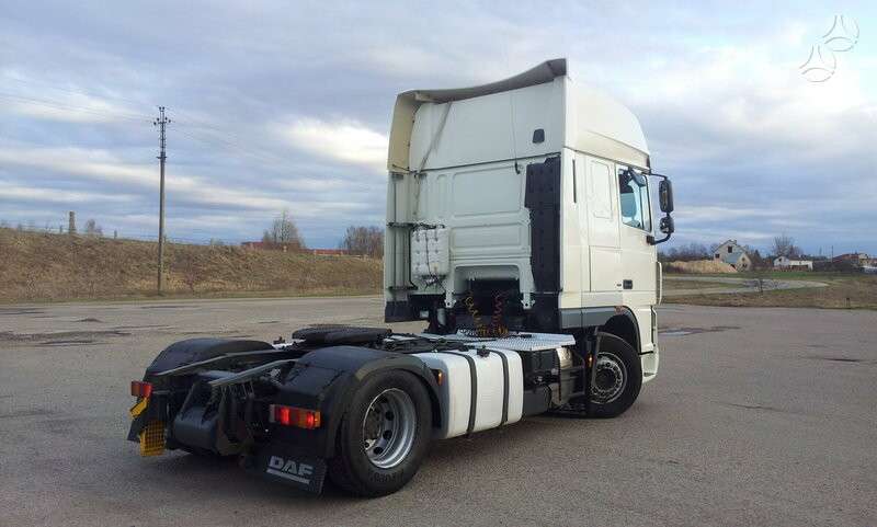 DAF XF105, vilcējs