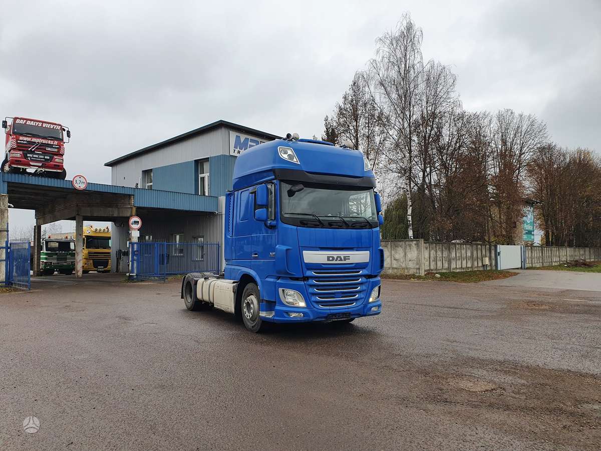 DAF XF 106, vilkikai