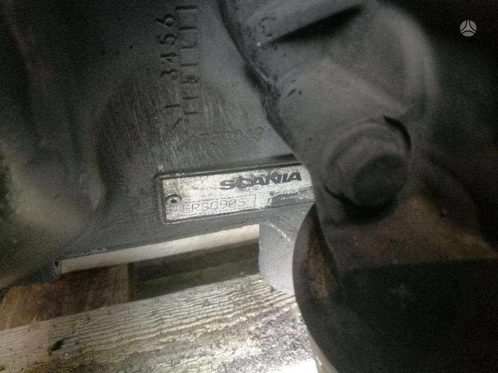 Scania P440, vilkikai