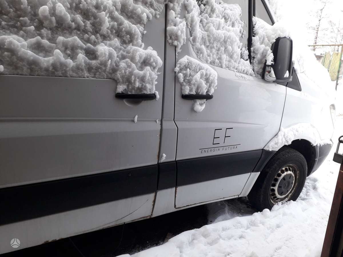 Mercedes-Benz Sprinter, cargo vans