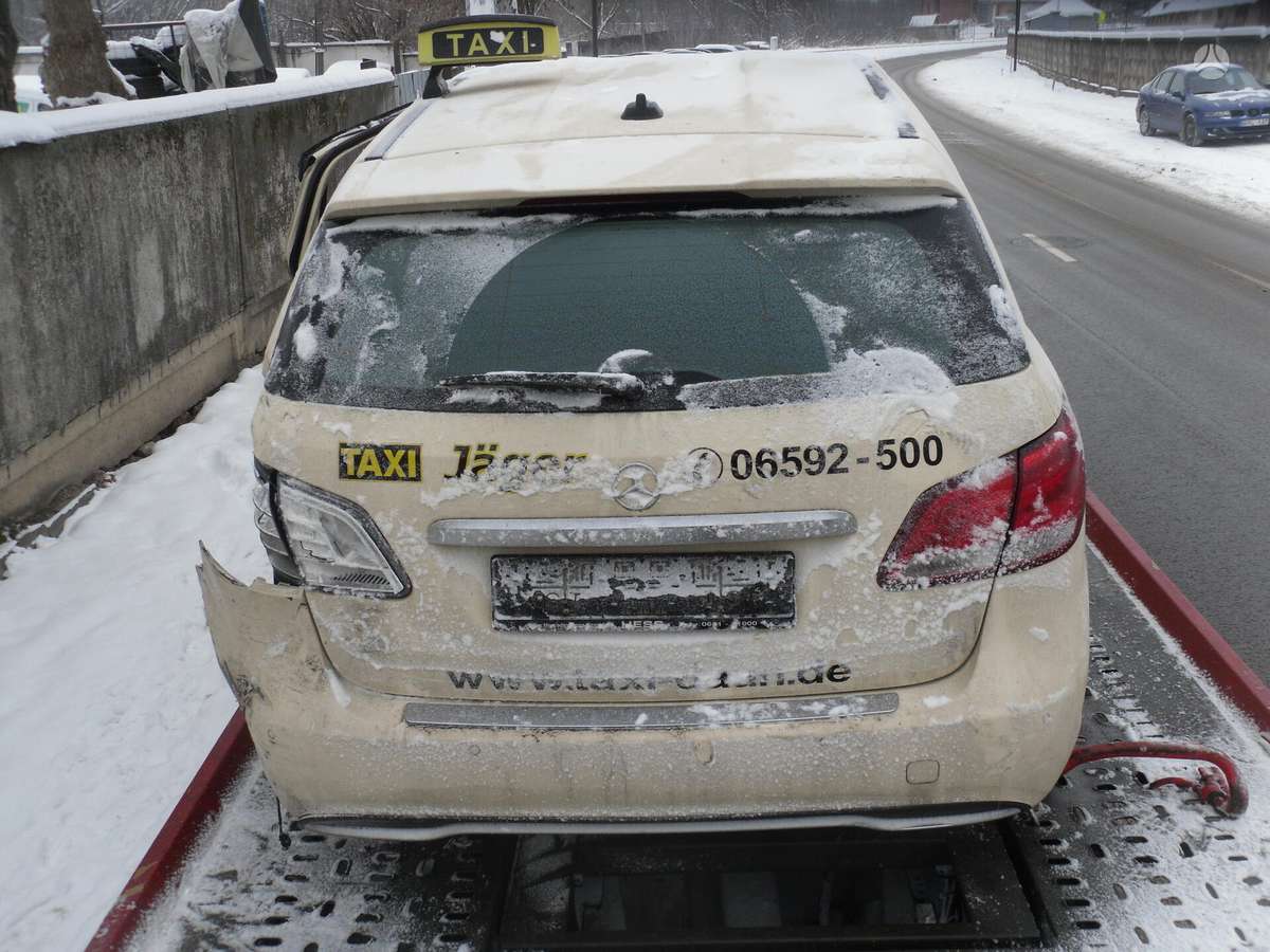 Mercedes-Benz B klasė dalimis