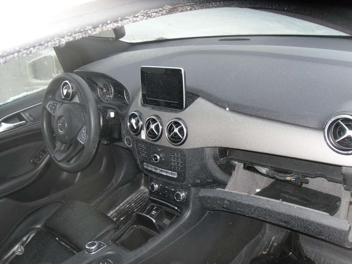 Mercedes-Benz B klasė dalimis