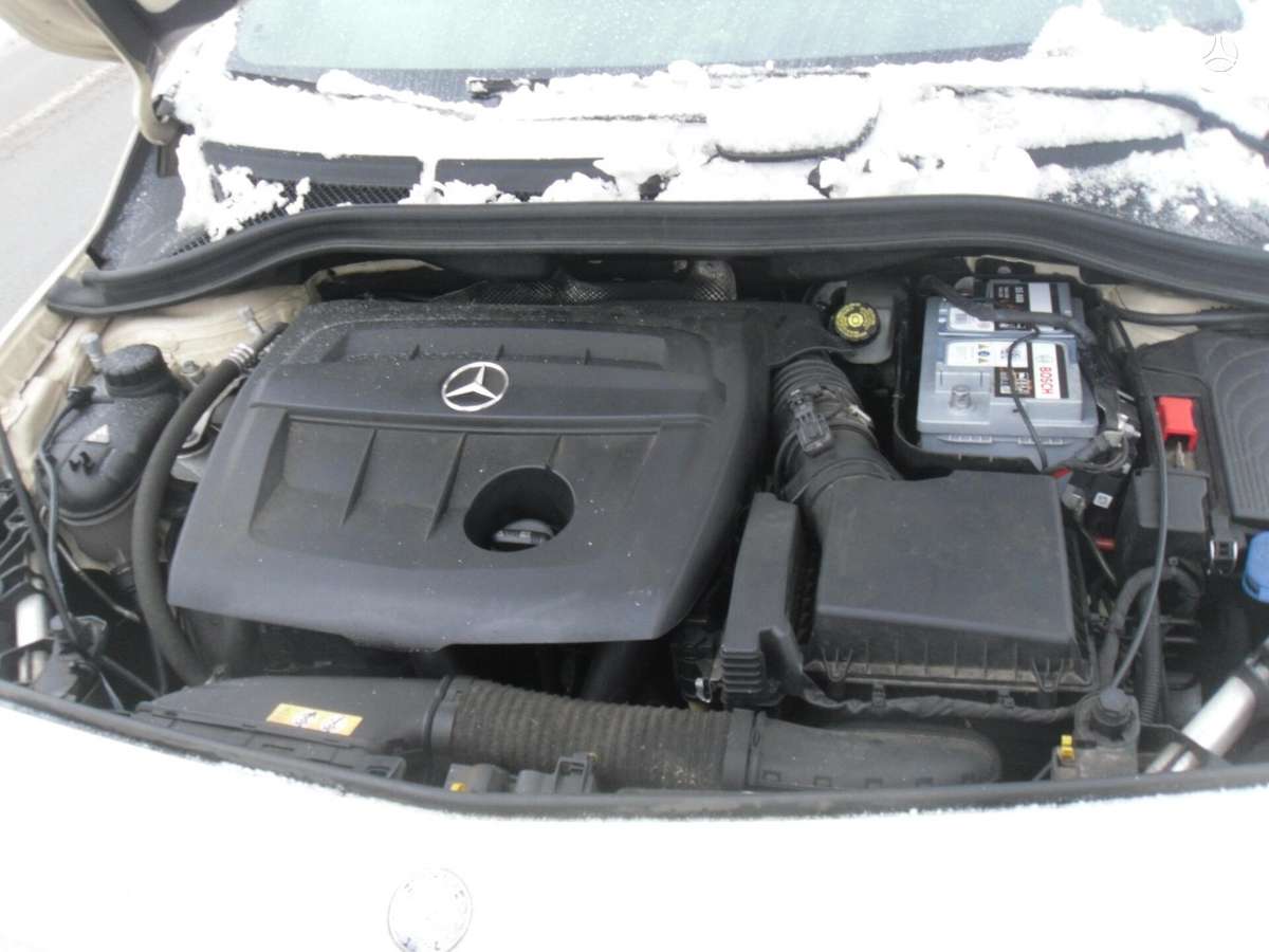Mercedes-Benz B klasė по частям