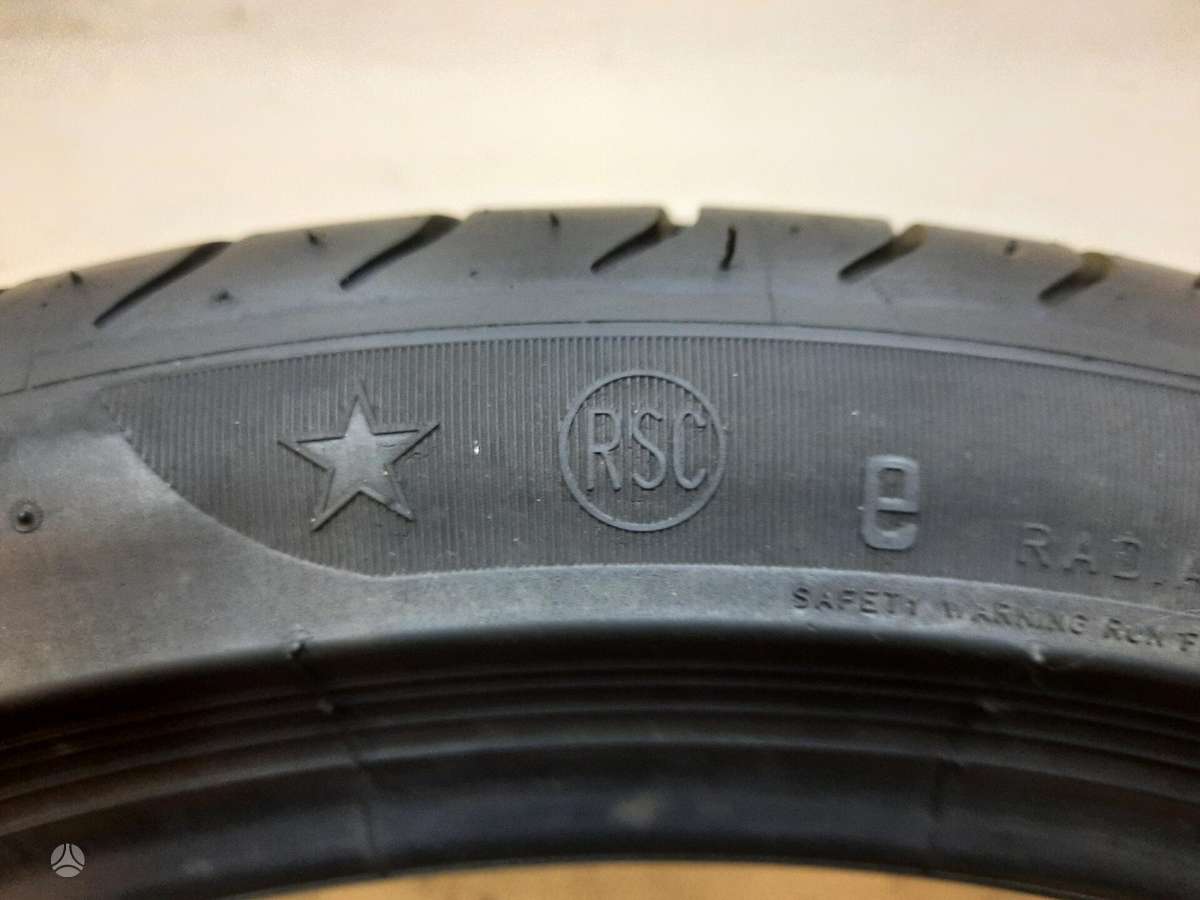 Pirelli P-Zero RFT 2020m, летние 245/35 R18