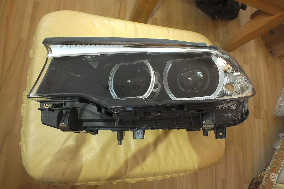 BMW 5 serija žibintai