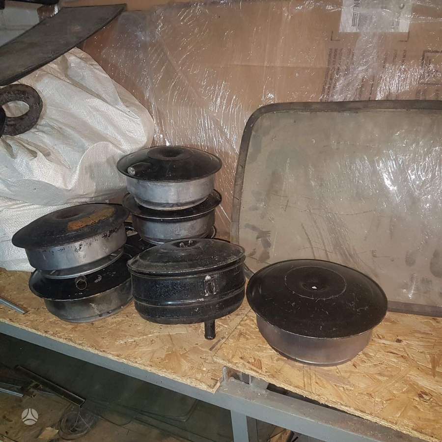 GAZ 21 salono detalės
