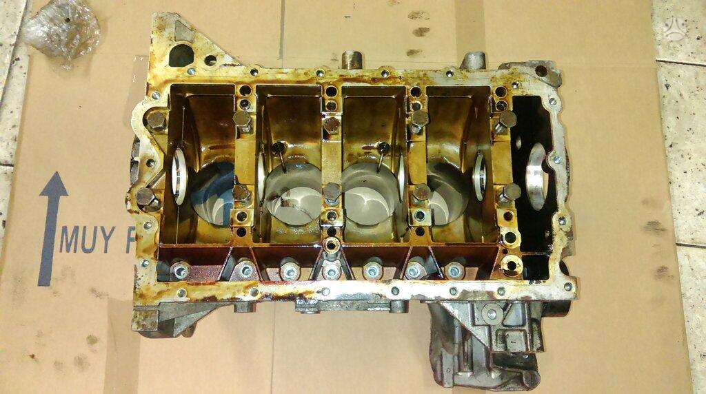 BMW 3 serija, N46b18aa, engine block