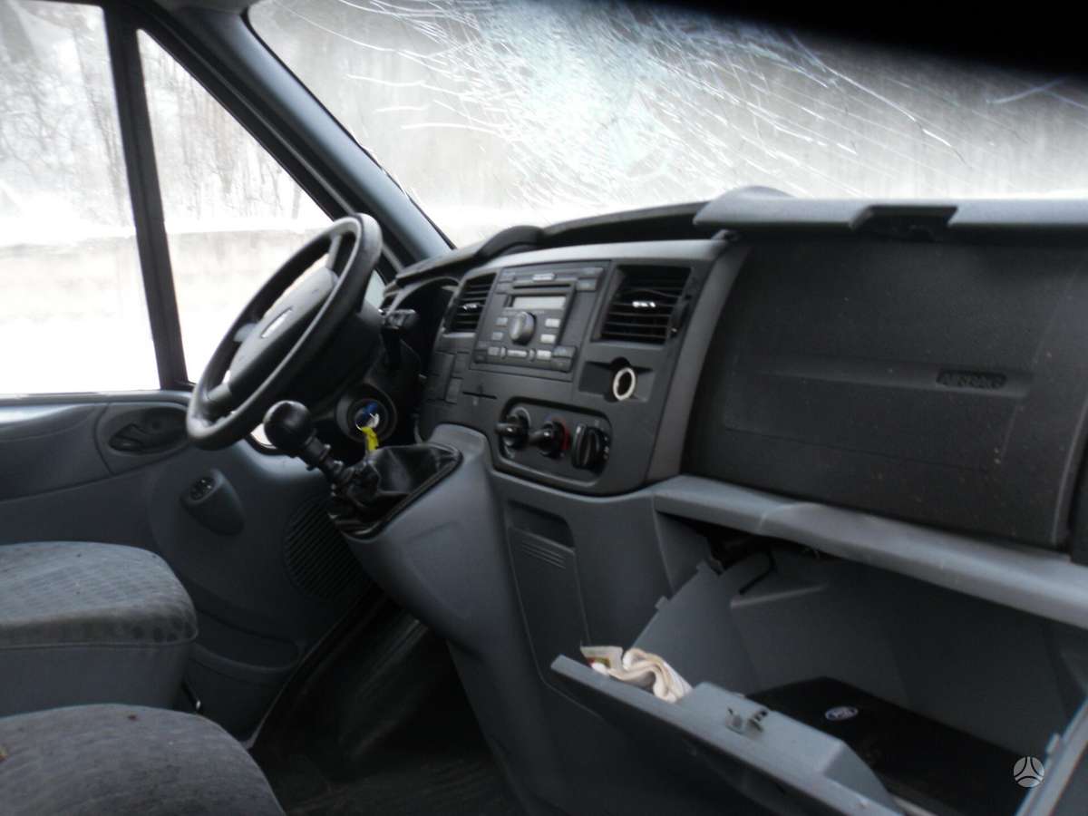 Ford Tranzit, passenger vans