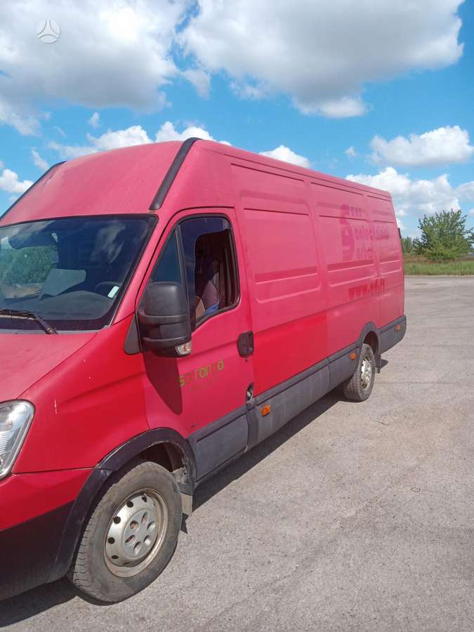 Iveco 35S18, buses