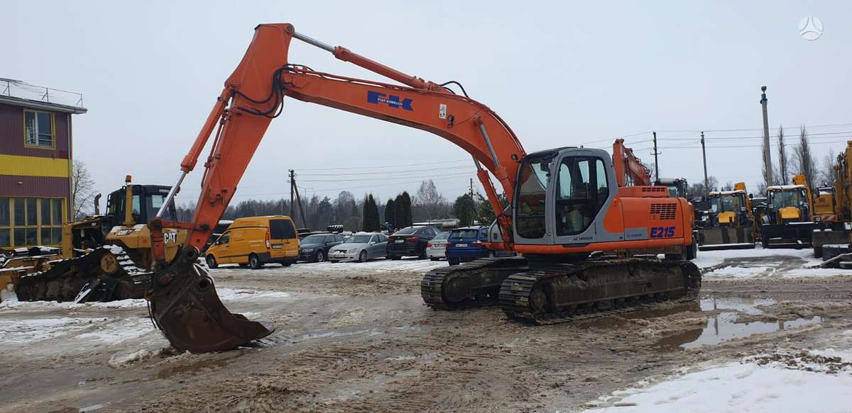 Kobelco E215LC, ekskavatoriai
