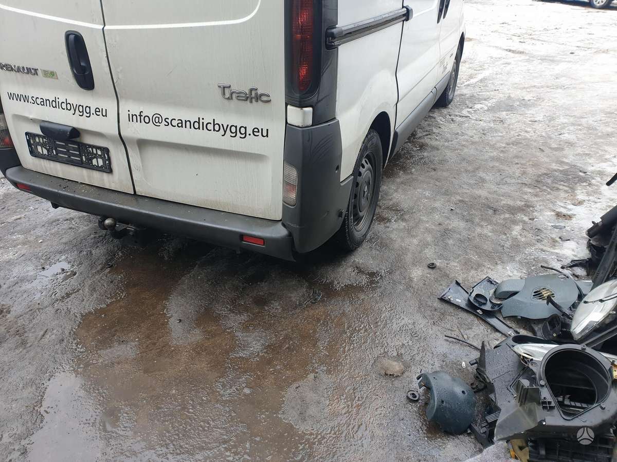 Renault Trafic по частям