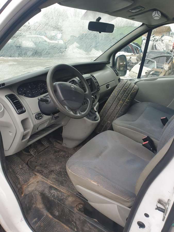 Renault Trafic по частям