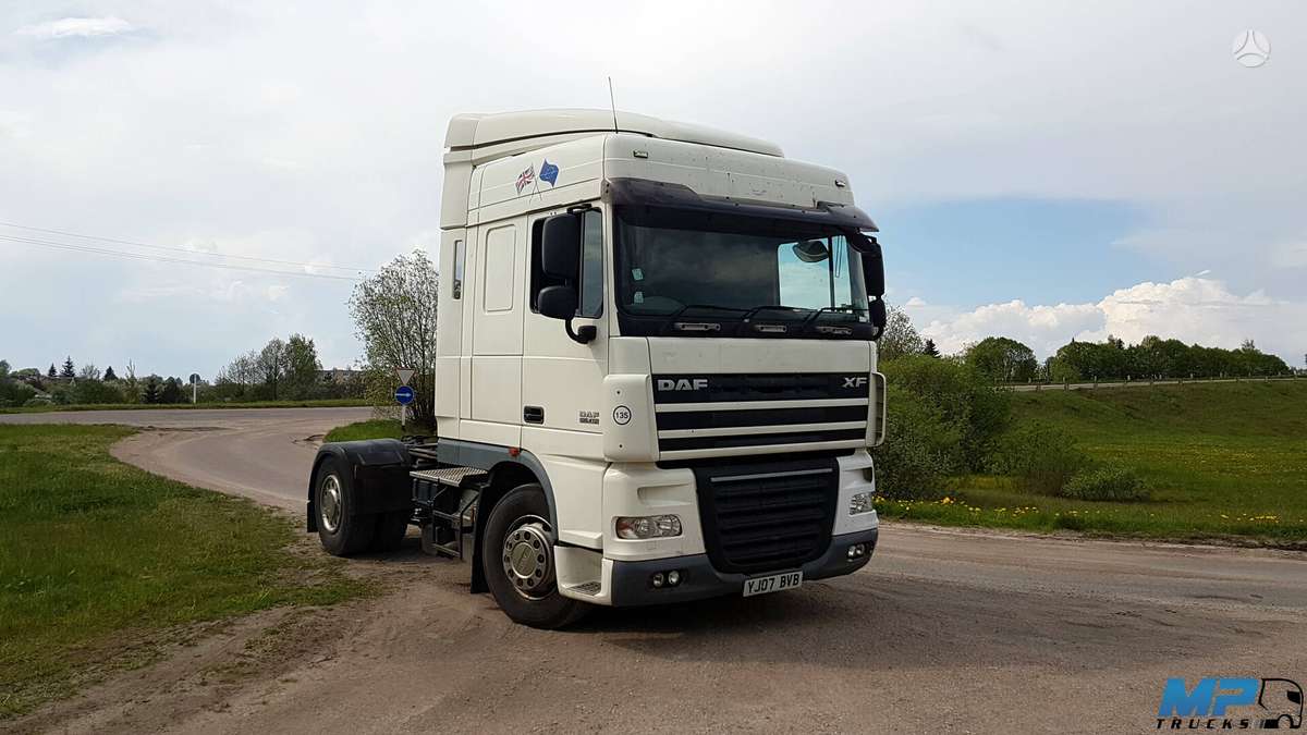 DAF XF105.410, vilcējs