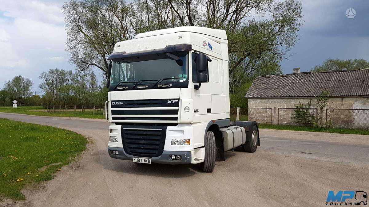 DAF XF105.410, vilcējs