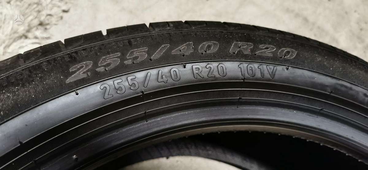 Pirelli, vasaras 255/40 R20