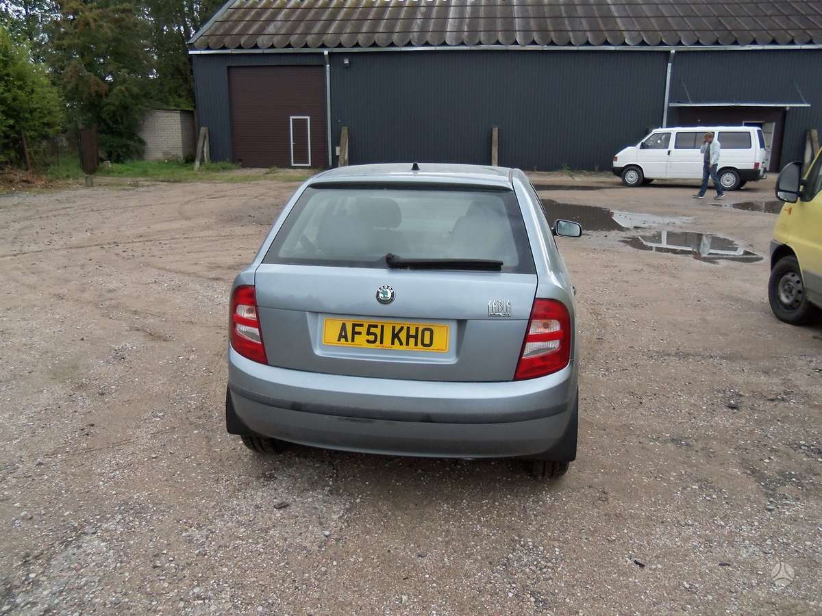 Skoda Fabia kėbulo dalys