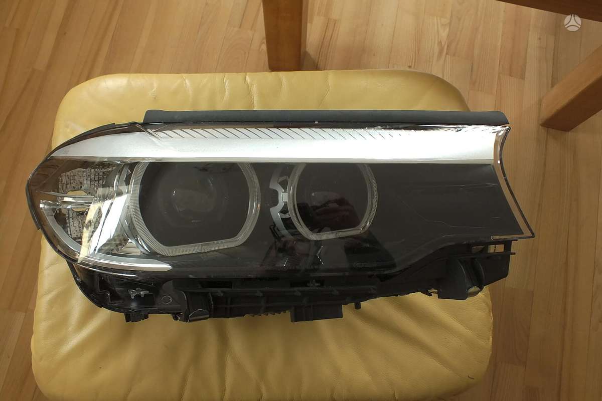 BMW 5 serija žibintai