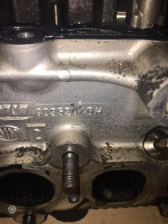 Chrysler Grand Voyager, Vm64c, cylinder head