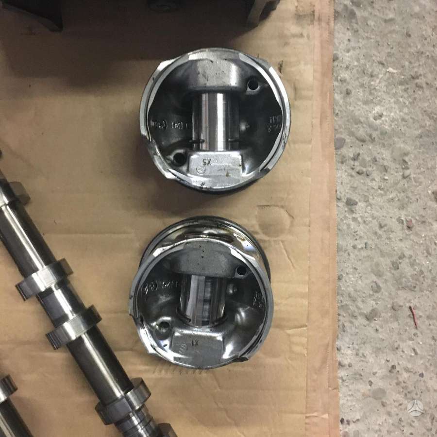 Chrysler Grand Voyager, Vm64c, pistons