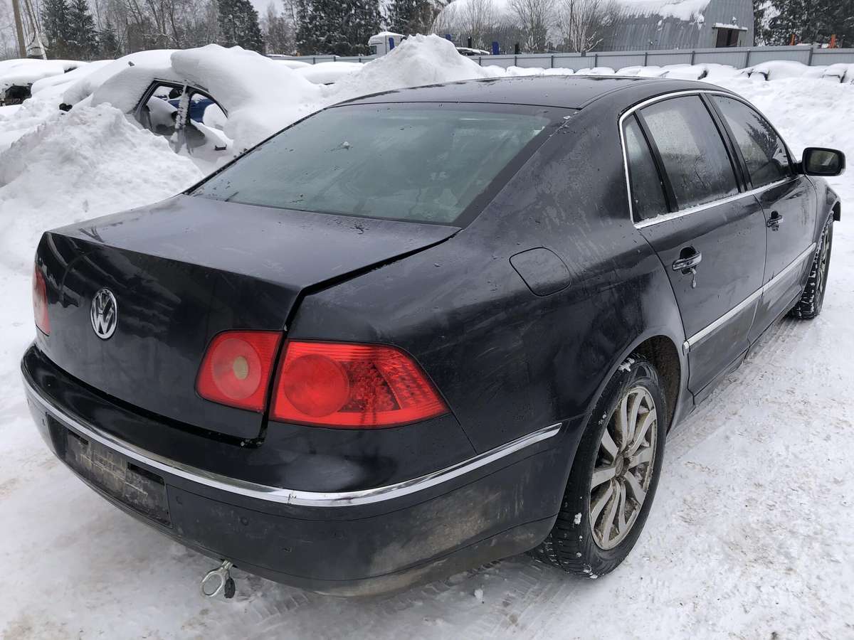 Volkswagen Phaeton for parts