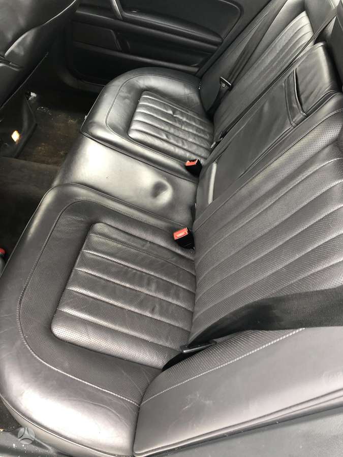 Volkswagen Phaeton for parts