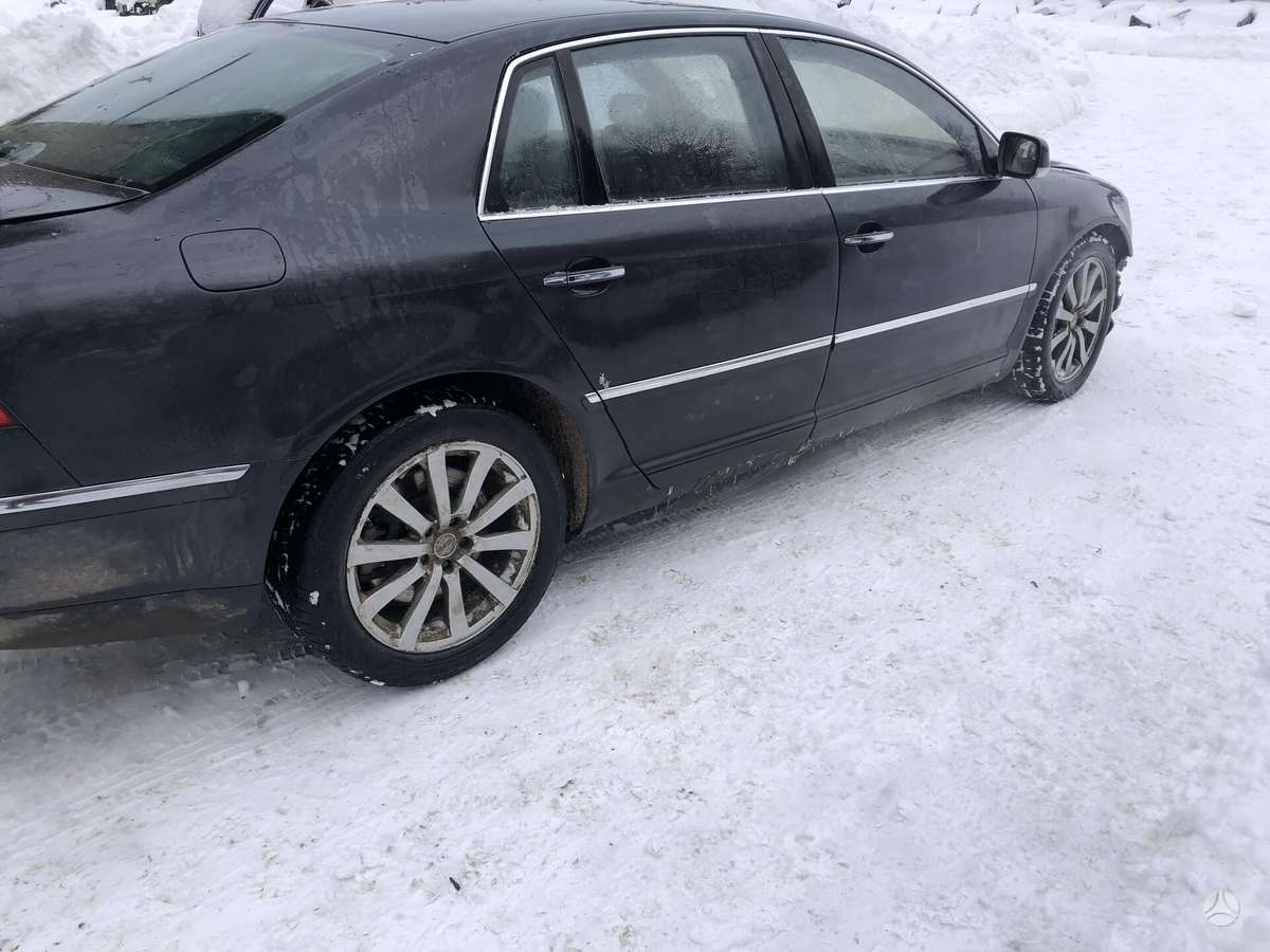 Volkswagen Phaeton for parts