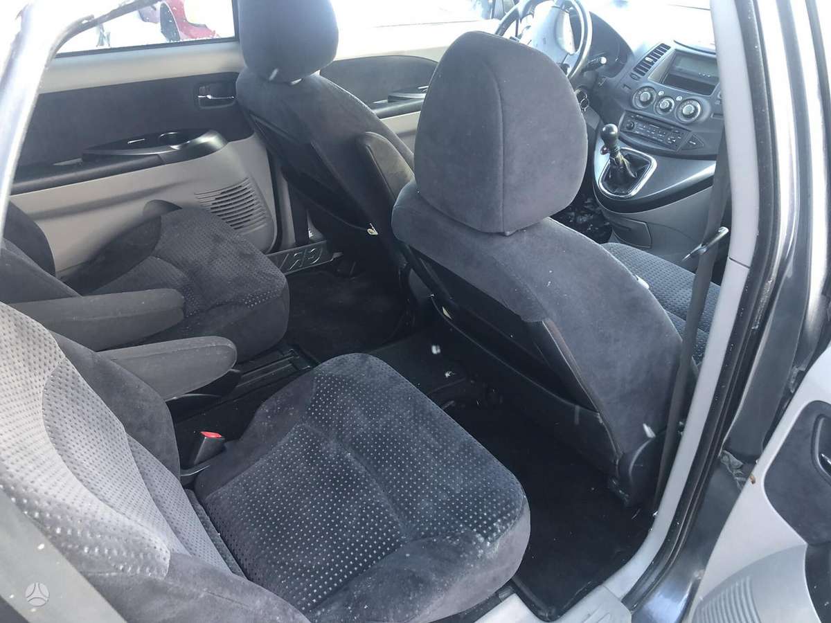 Mitsubishi Grandis
