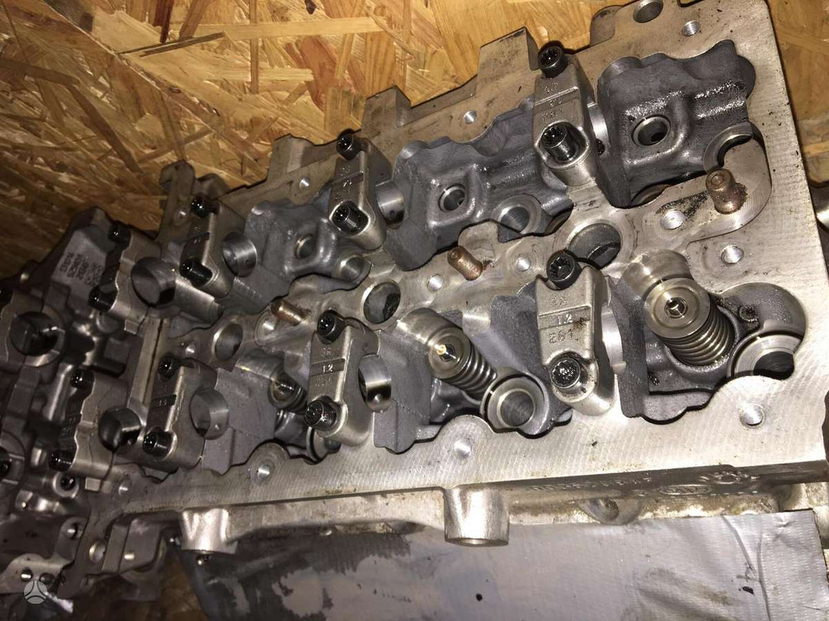 Jeep Grand Cherokee, VM44D EXF vm23d vm24d vm63d, cylinder head