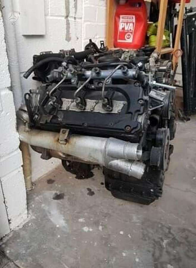Audi Q7, CAS, variklio detalės