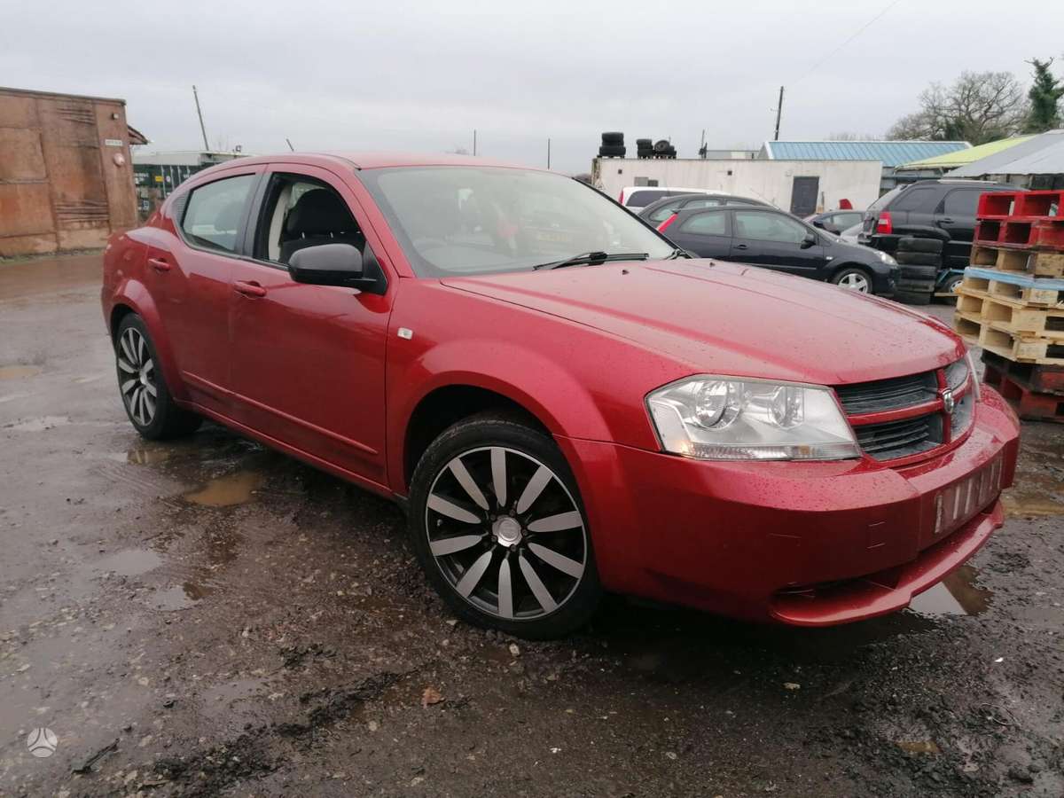 Dodge Avenger, byl, dalimis. Variklis deze ok