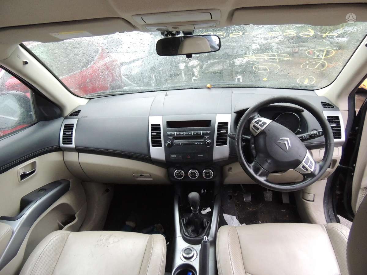 Citroen C-Crosser