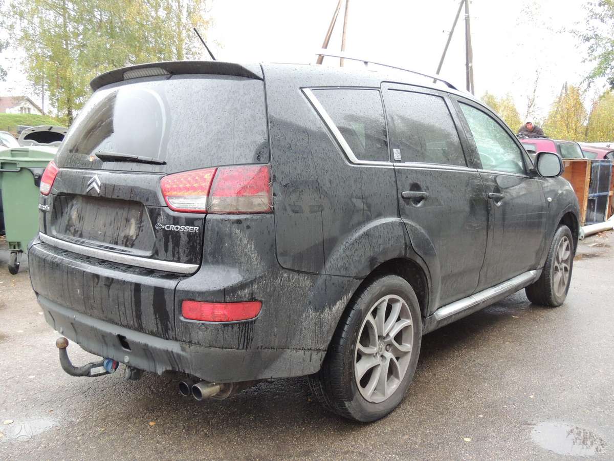 Citroen C-Crosser
