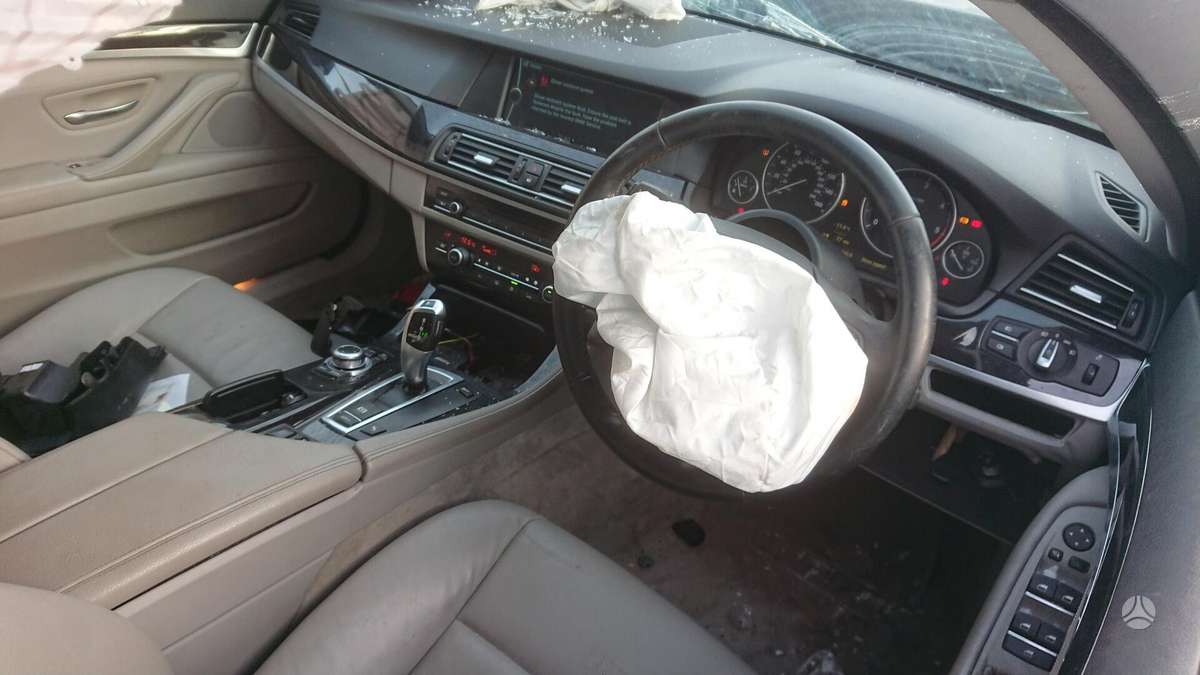 BMW 525